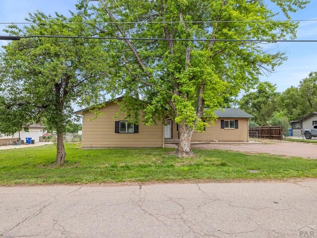 1416 Chestnut Ave, Canon City, CO 81212 - photo 2