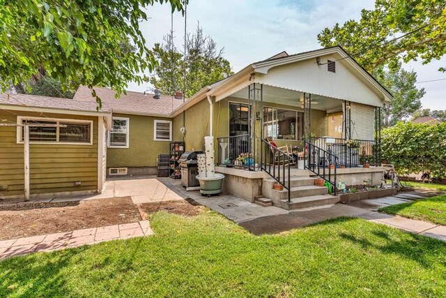 2631 Cedar St, Pueblo, CO 81004 - below grade area with washing machine and clothes dryer and fridge