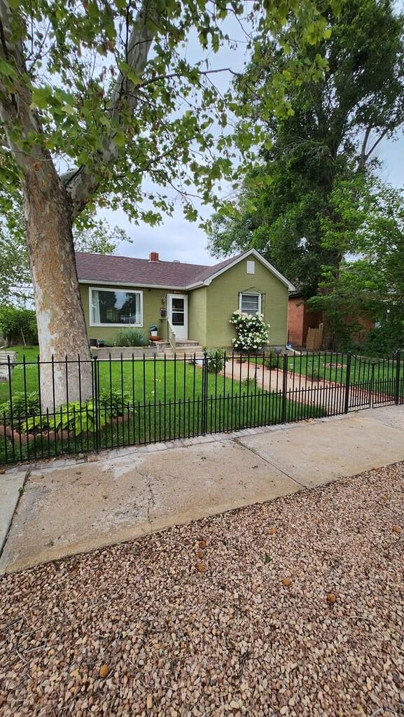 2631 Cedar St, Pueblo, CO 81004 - view of ranch-style home
