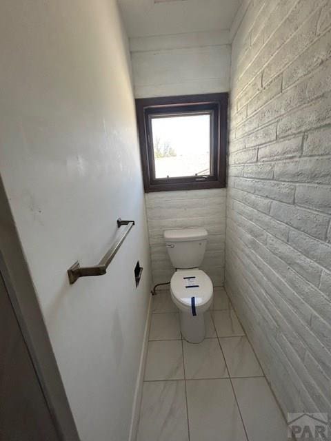21 Terrace Dr, Pueblo, CO 81001 - bathroom featuring toilet