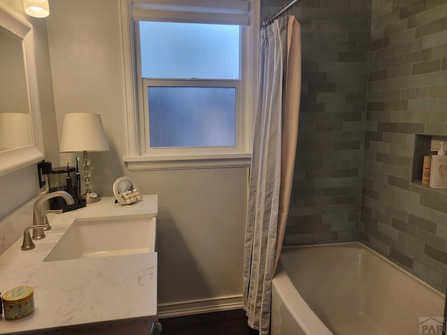 2602 3rd Ave, Pueblo, CO 81003 - full bath with vanity and shower / bath combo with shower curtain
