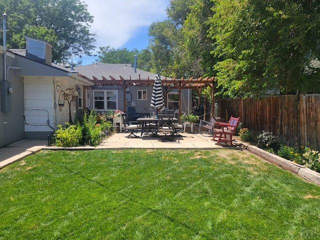 2602 3rd Ave, Pueblo, CO 81003 - view of yard with a pergola and a patio