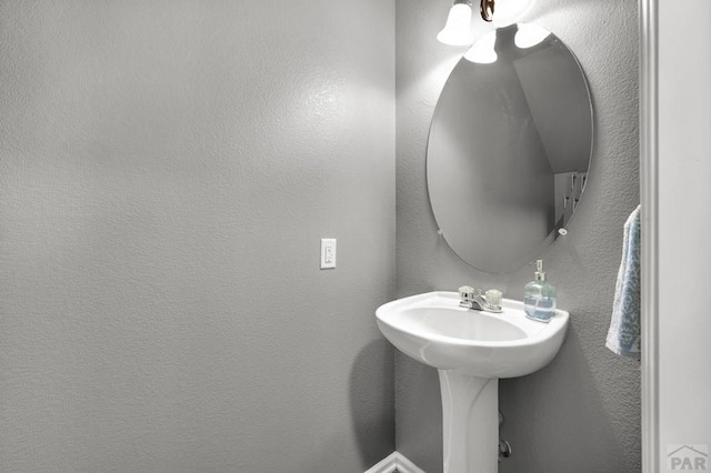 7365 Far Hill Dr, Colorado Springs, CO 80922 - view of bathroom