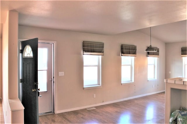 628 S Blakeland Ct, Pueblo West, CO 81007 - foyer featuring wood finished floors and baseboards
