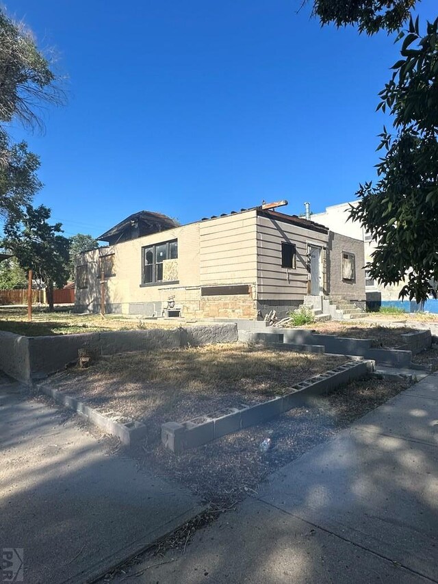 view of front of home