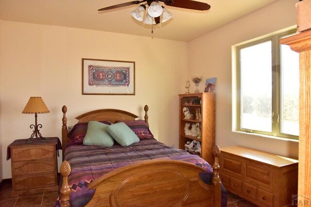 bedroom with a ceiling fan