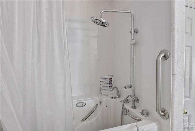 full bath with shower / bath combo