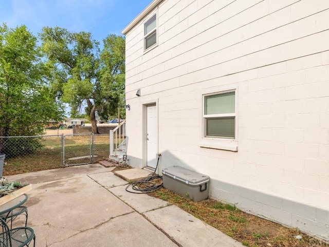 2202 W 15th St, Pueblo, CO 81003 - view of property exterior with a patio area and entry steps