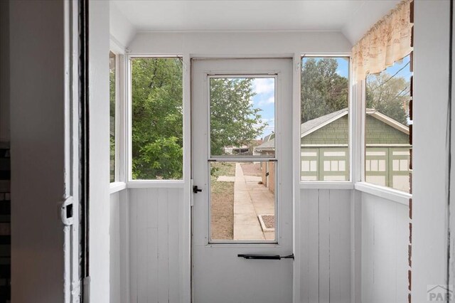 423 Washington St, Pueblo, CO 81004 - view of doorway