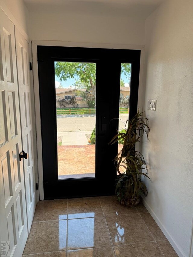 135 La Rochelle Dr, Pueblo, CO 81005 - photo 5