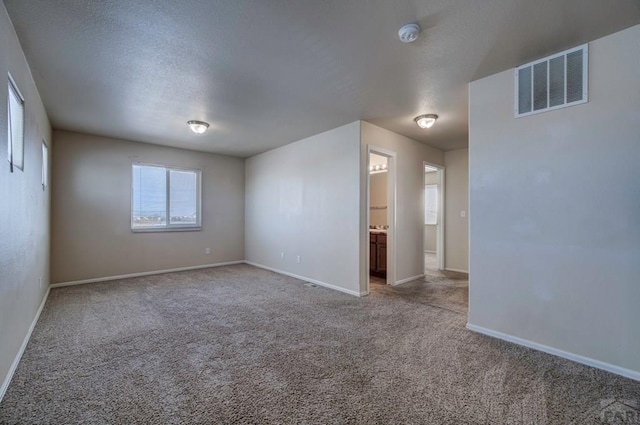 1808 Kingfisher Ln, Pueblo, CO 81008