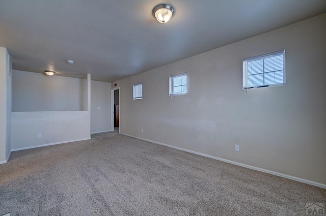 1808 Kingfisher Ln, Pueblo, CO 81008