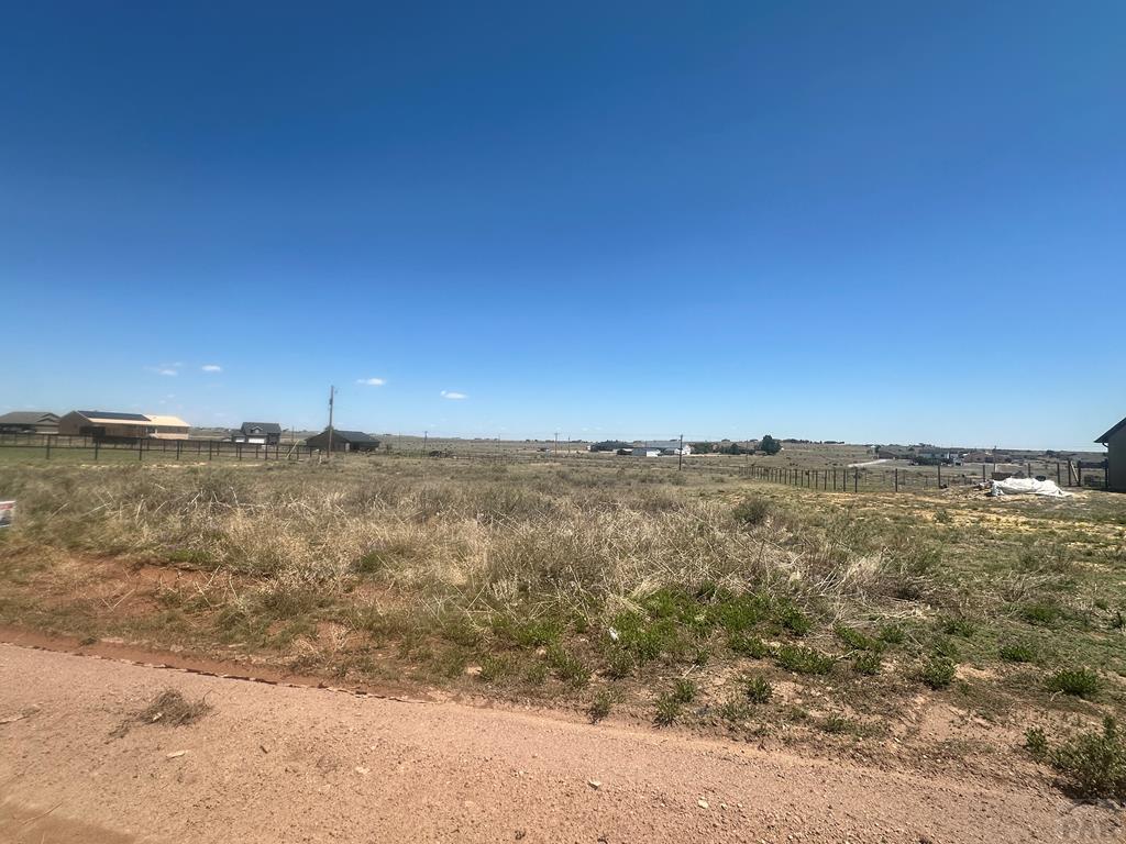 1346 N Maverick Dr, Pueblo West, CO 81007 - photo 2