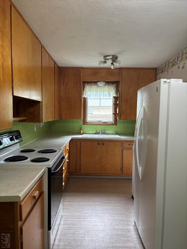339 S Park Dr, Pueblo, CO 81005 - photo 9