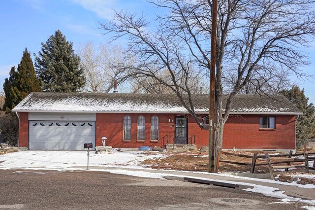 8 Newpark Ln, Pueblo CO, 81001, 3 bedrooms, 2 baths house for sale