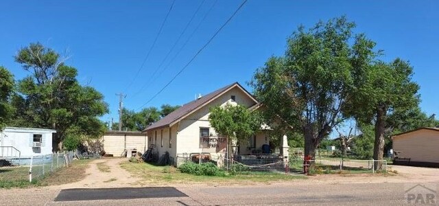 503 Division St, Lamar, CO 81052 - photo 1
