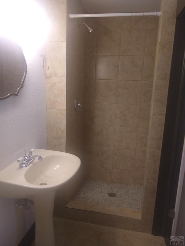 118 S 1st St, Cheraw, CO 81030 - bathroom with a shower stall