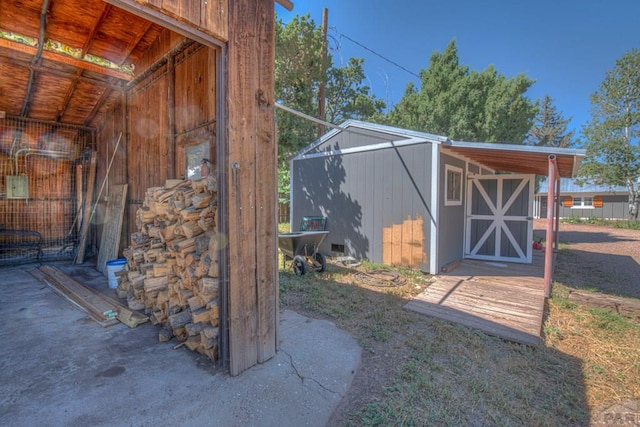 view of outbuilding featuring an outbuilding