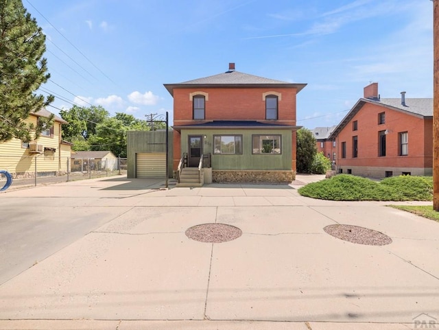 215 E Pitkin Ave, Pueblo, CO 81004 - view of american foursquare style home
