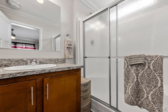 999 Fortino Blvd Unit 237, Pueblo, CO 81008 - full bath with a shower with door, crown molding, vanity, and a ceiling fan