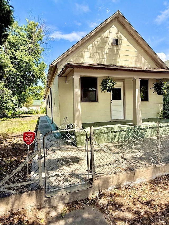 602 Moffat Ave, Pueblo, CO 81003 - photo 2