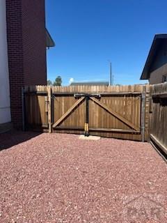 2130 Oakwood Ln, Pueblo, CO 81005 - photo 11