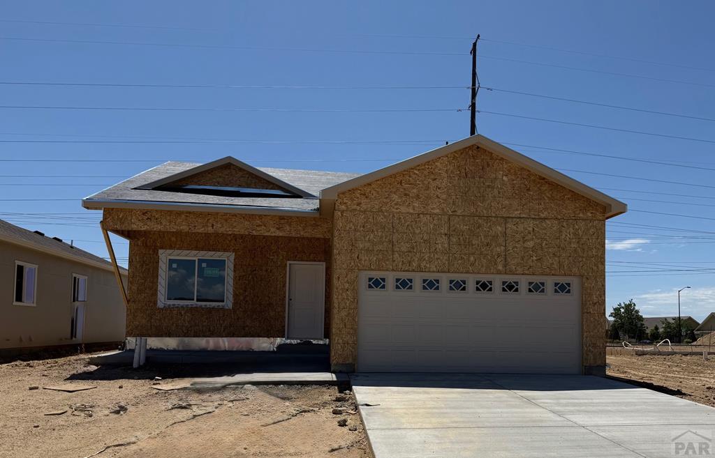 5216 Gannet Ln, Pueblo, CO 81008 - photo 1