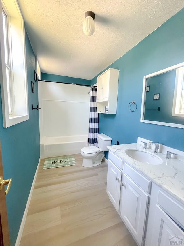 324 Lewis Ave, La Junta, CO 81050 - photo 4