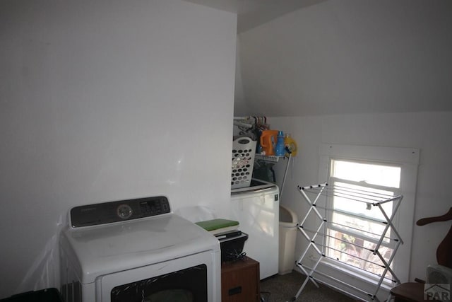219 E 2nd St, Pueblo, CO 81003 - laundry area with washer and dryer and laundry area