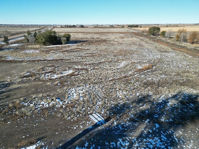 view of yard featuring a rural view