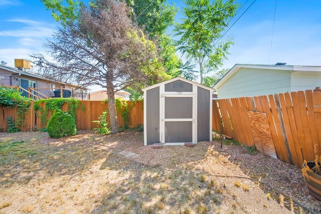 130 Montcalm Dr, Pueblo, CO 81005 - fenced backyard with a storage unit