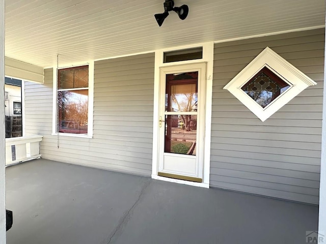 view of entrance to property