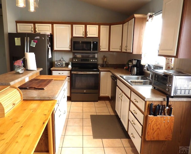 1327 N Blazing Star Ln, Pueblo, CO 81007 - photo 8
