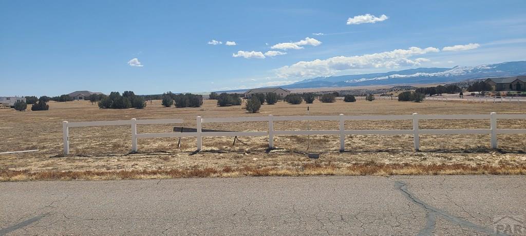 48 Tumbleweed Trl, Penrose, CO 81240 - photo 2