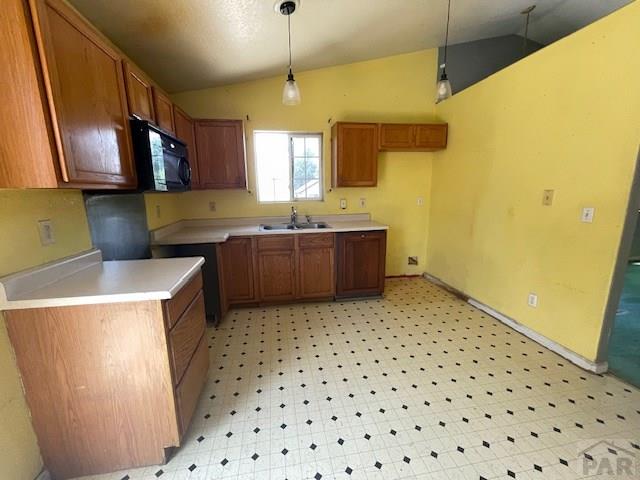 1717 E 13th St, Pueblo, CO 81001 - photo 4