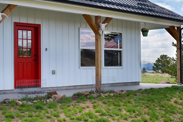 311 Knickerbocker Rd, Silver Cliff, CO 81252 - view of exterior entry featuring metal roof